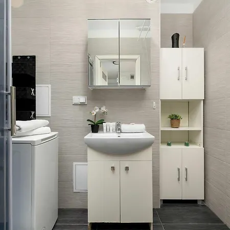 Apartment Spacious Narutowicza In Perfect For Remote Work By Renters Krakow