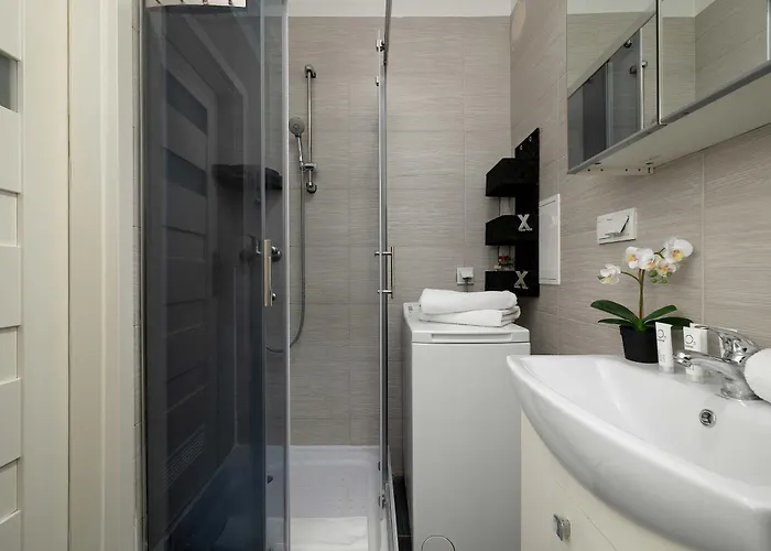 Spacious Narutowicza In Perfect For Remote Work By Renters *