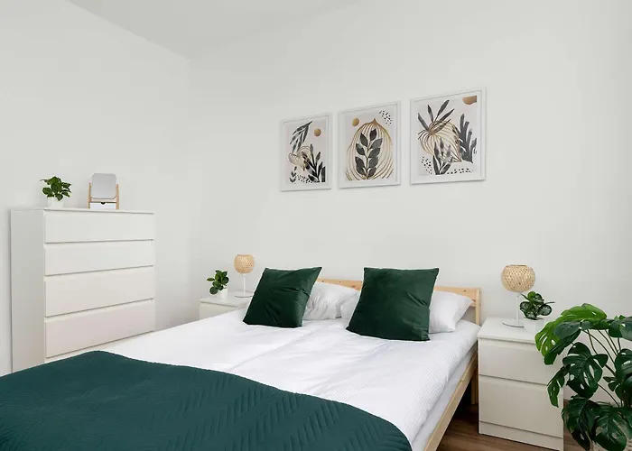 Spacious Narutowicza In Perfect For Remote Work By Renters Appartement Cracovie